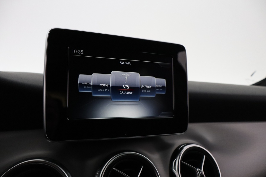 Mercedes-Benz GLA vaihtoauto