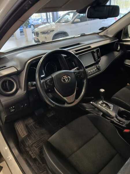 Toyota RAV4 vaihtoauto