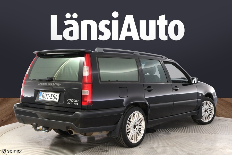 Volvo V70 vaihtoauto