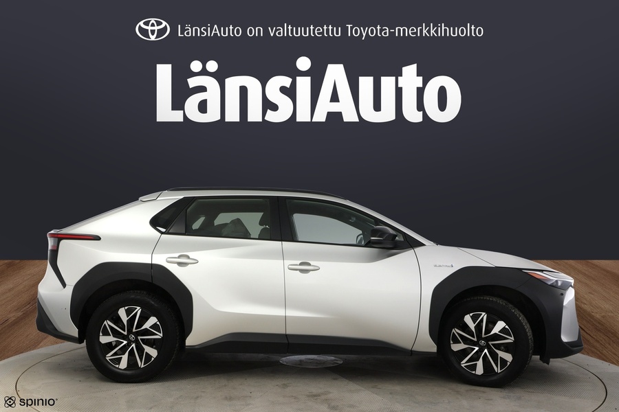 Toyota bZ4X vaihtoauto