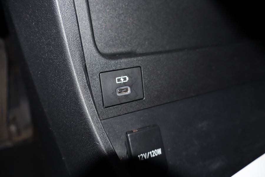 Toyota bZ4X vaihtoauto