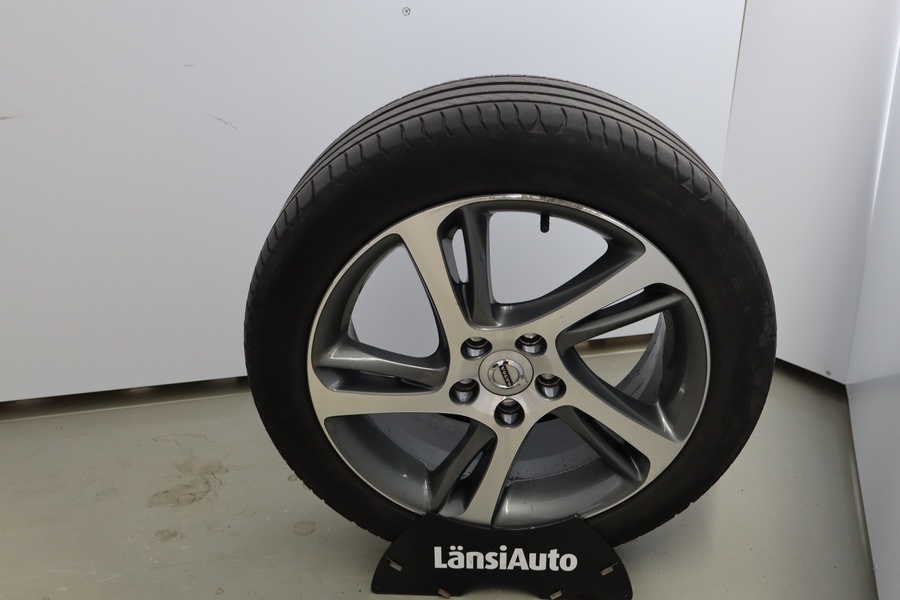 Volvo V40 vaihtoauto