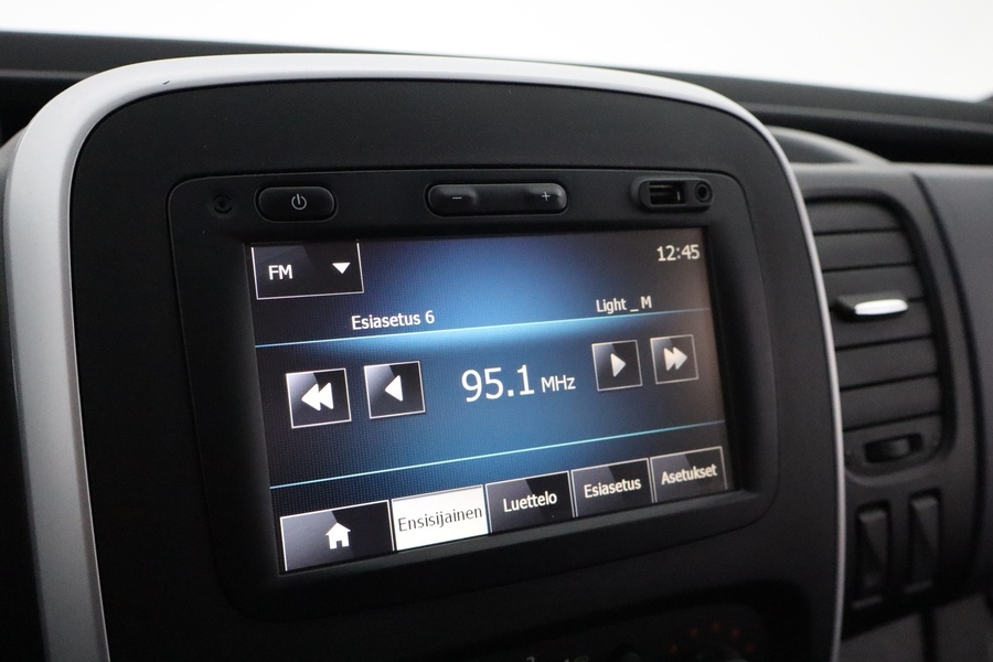 Opel Vivaro vaihtoauto