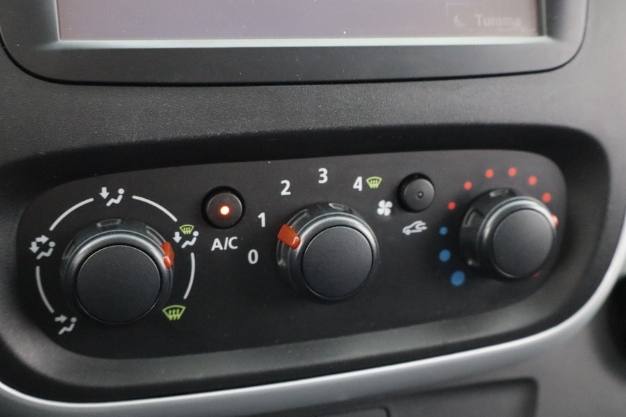 Opel Vivaro vaihtoauto