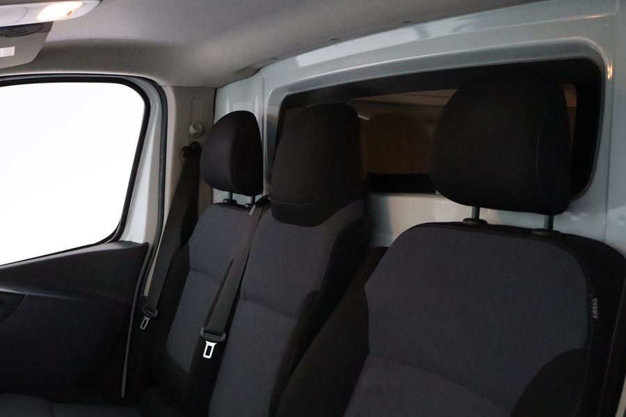 Opel Vivaro vaihtoauto