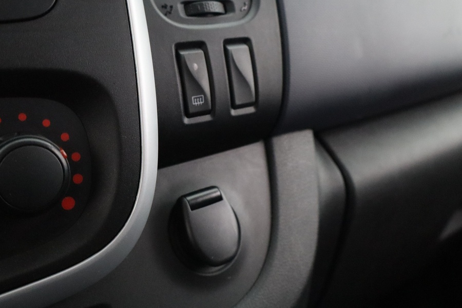 Opel Vivaro vaihtoauto