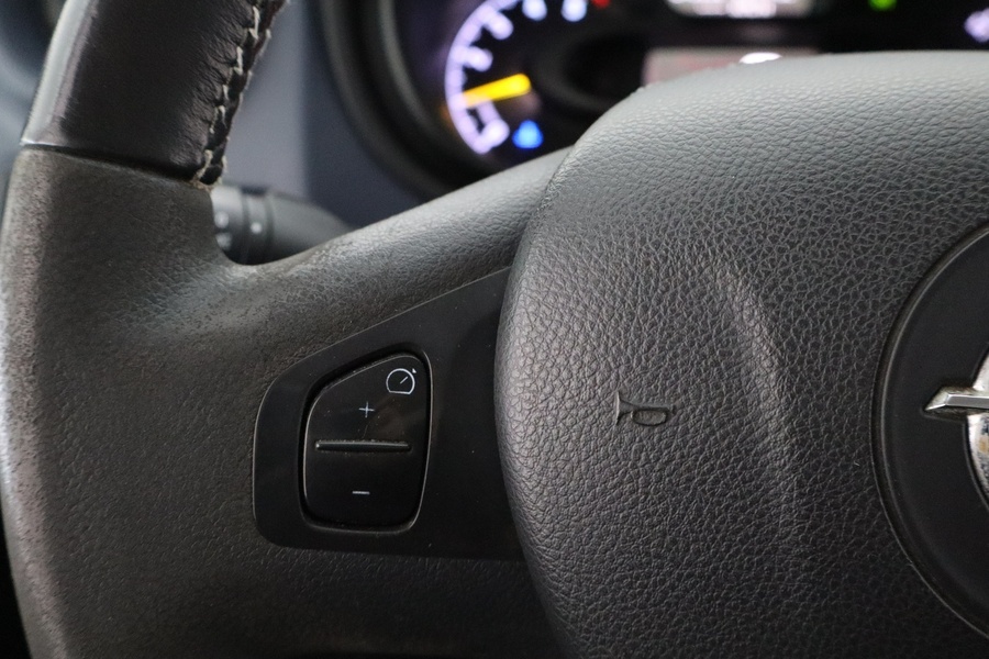 Opel Vivaro vaihtoauto