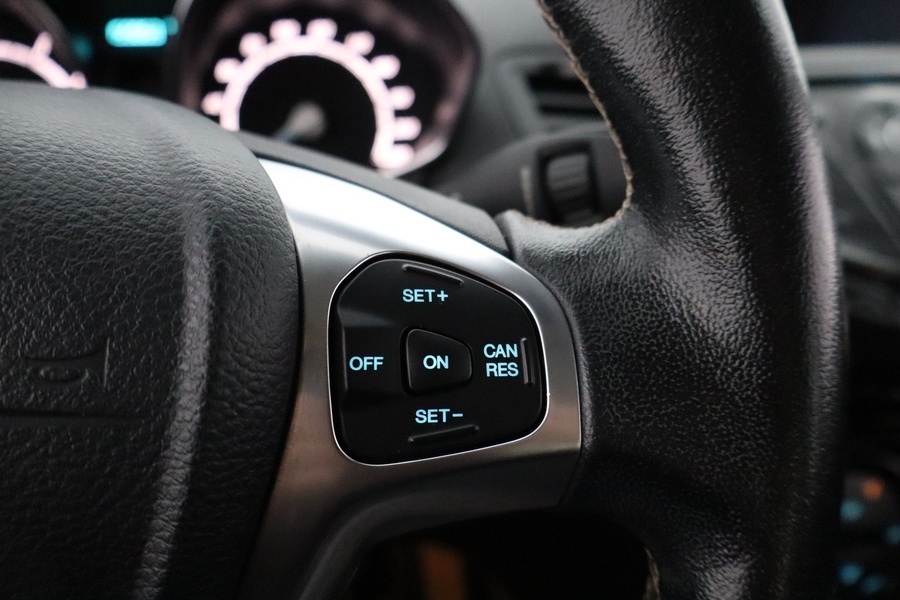 Ford Fiesta vaihtoauto