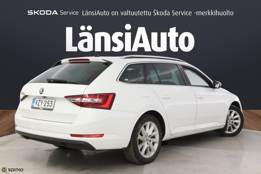 Skoda Superb vaihtoauto