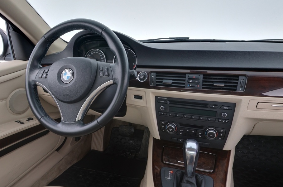 BMW 320 vaihtoauto