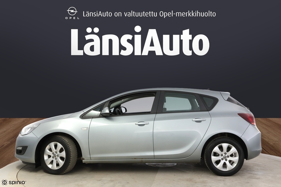 Opel Astra vaihtoauto