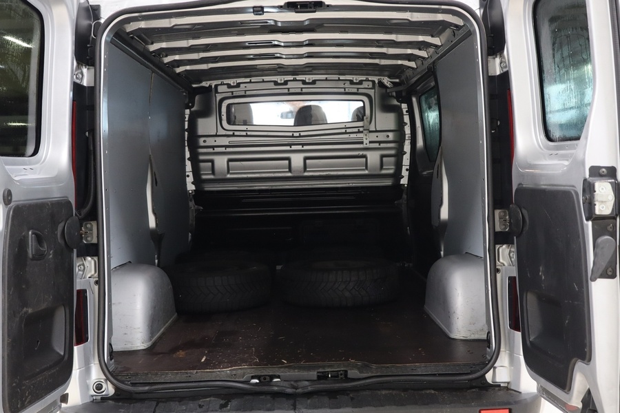 Opel Vivaro vaihtoauto