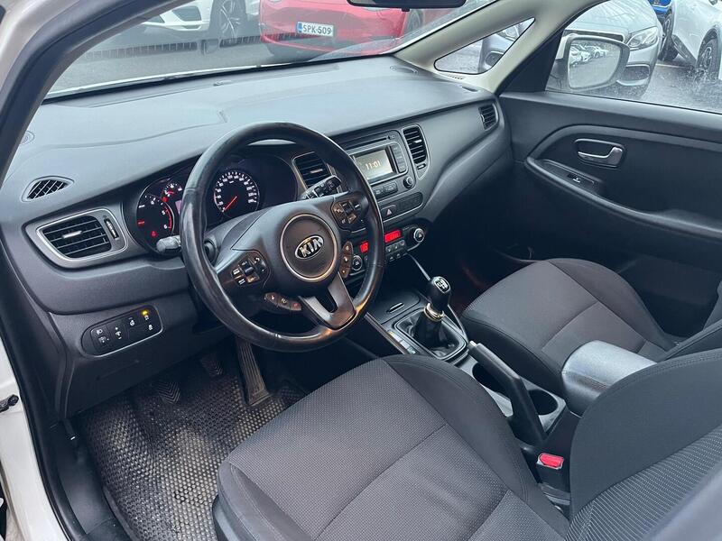 Kia Carens vaihtoauto