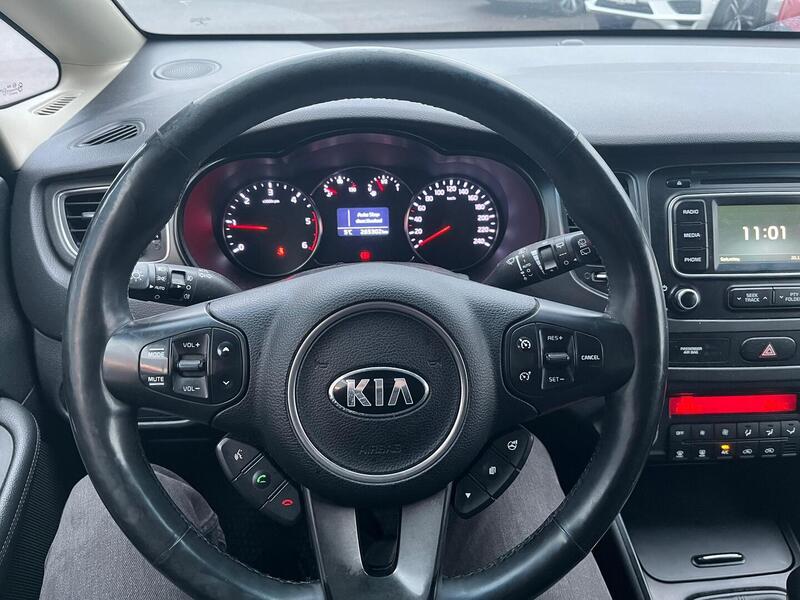 Kia Carens vaihtoauto