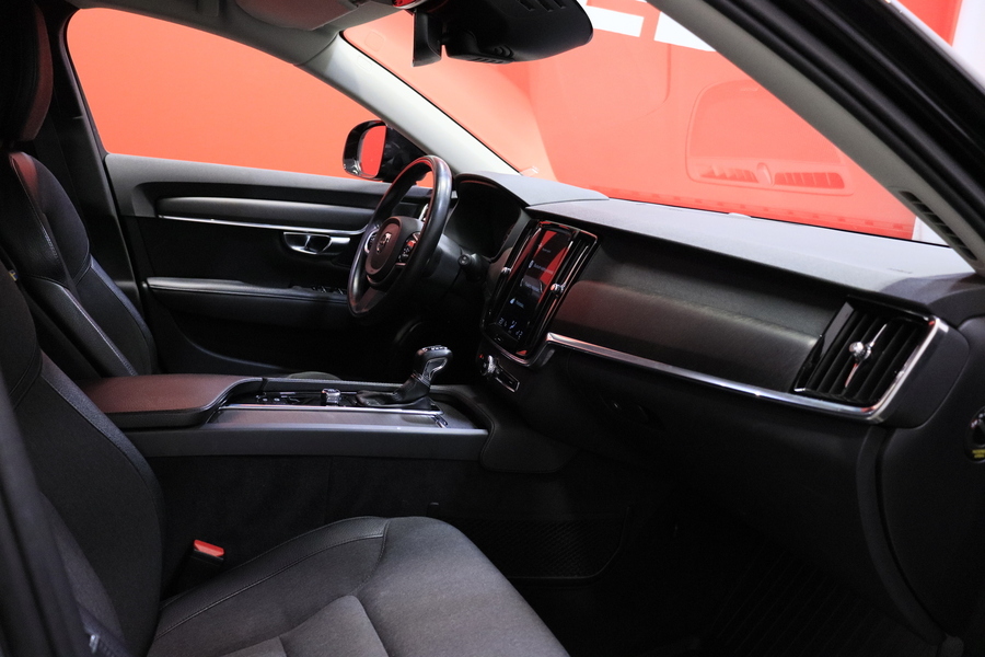 Volvo V90 Cross Country vaihtoauto