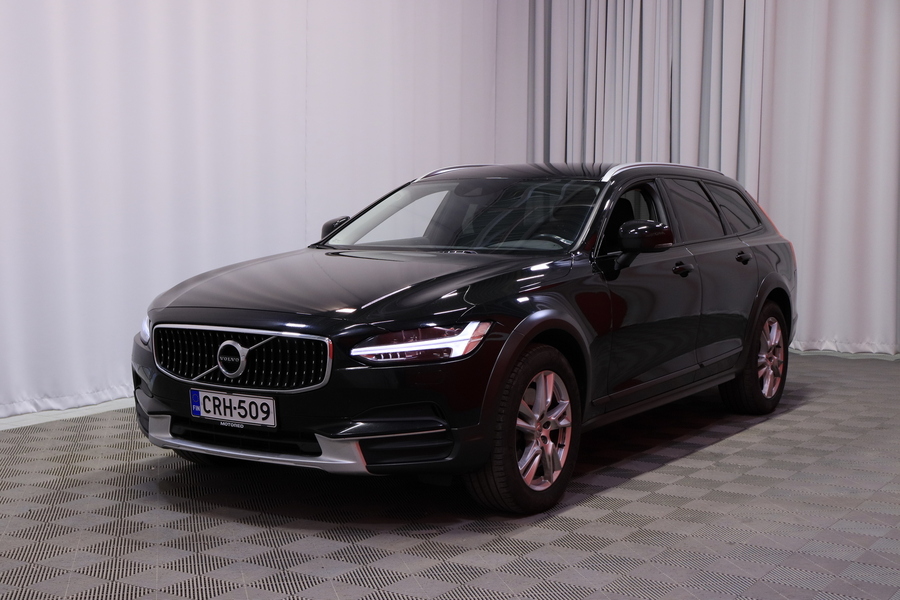 Volvo V90 Cross Country vaihtoauto