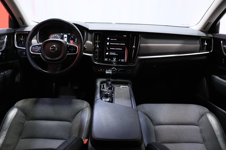 Volvo V90 Cross Country vaihtoauto