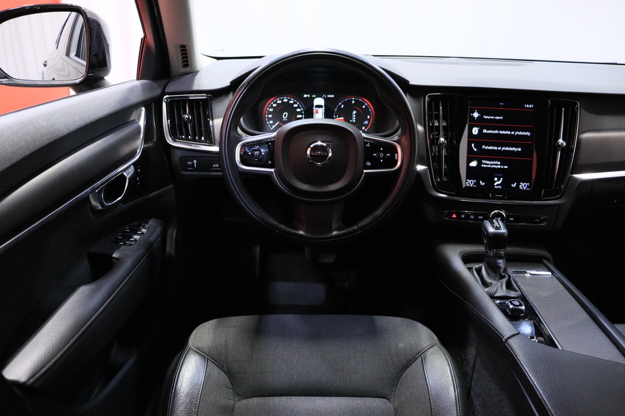 Volvo V90 Cross Country vaihtoauto