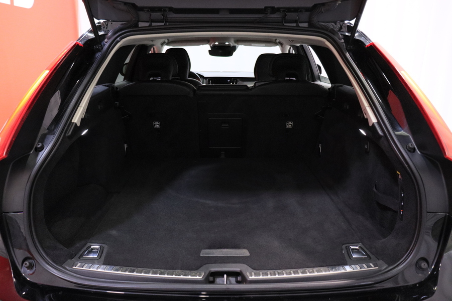 Volvo V90 Cross Country vaihtoauto