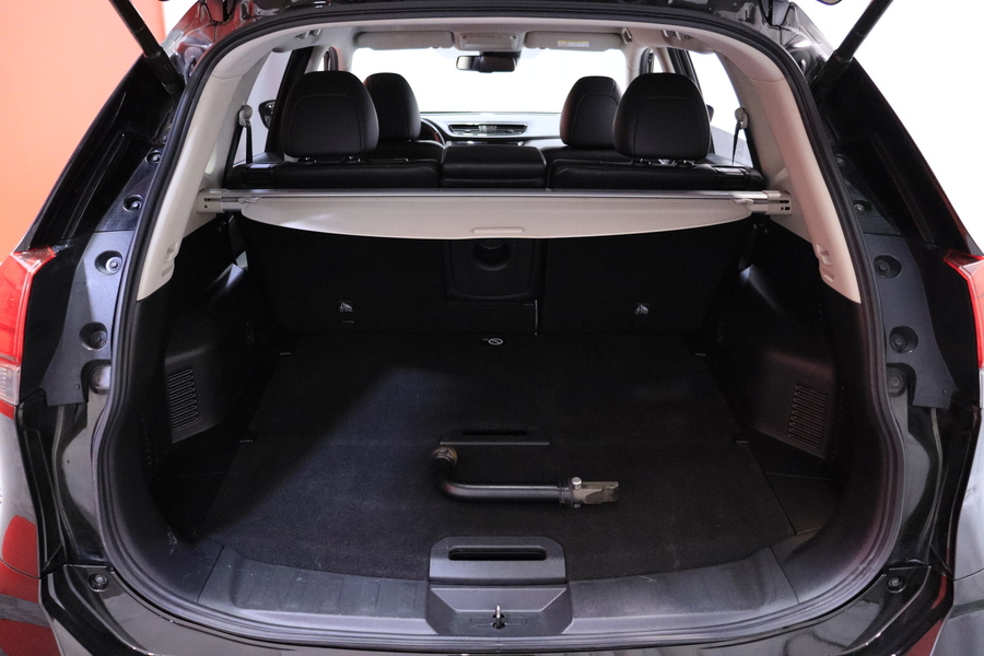 Nissan X-Trail vaihtoauto