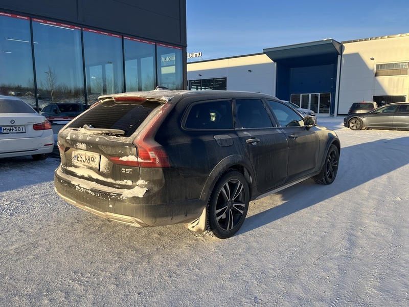 Volvo V90 Cross Country vaihtoauto
