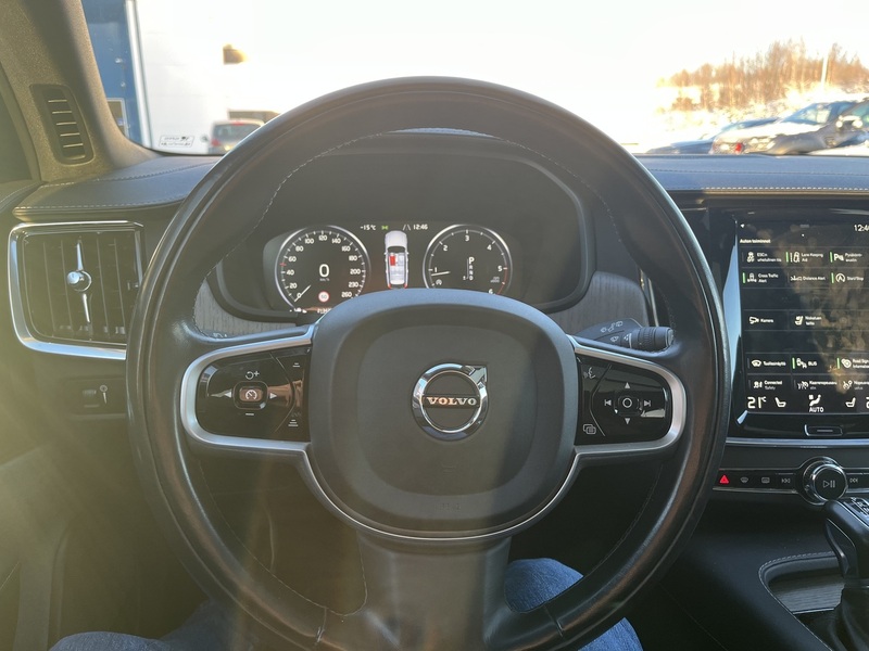 Volvo V90 Cross Country vaihtoauto