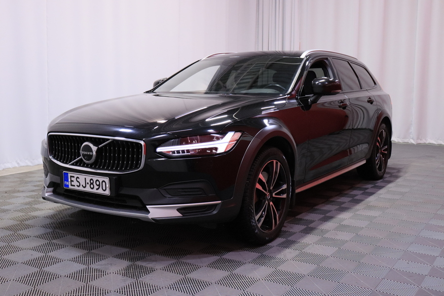 Volvo V90 Cross Country vaihtoauto