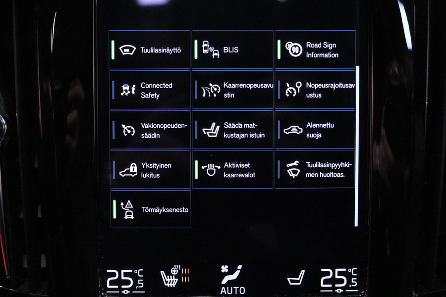 Volvo V90 Cross Country vaihtoauto