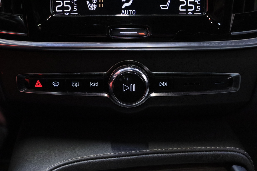 Volvo V90 Cross Country vaihtoauto