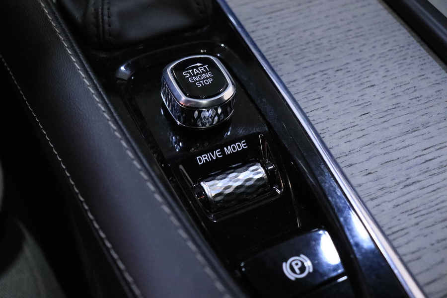 Volvo V90 Cross Country vaihtoauto