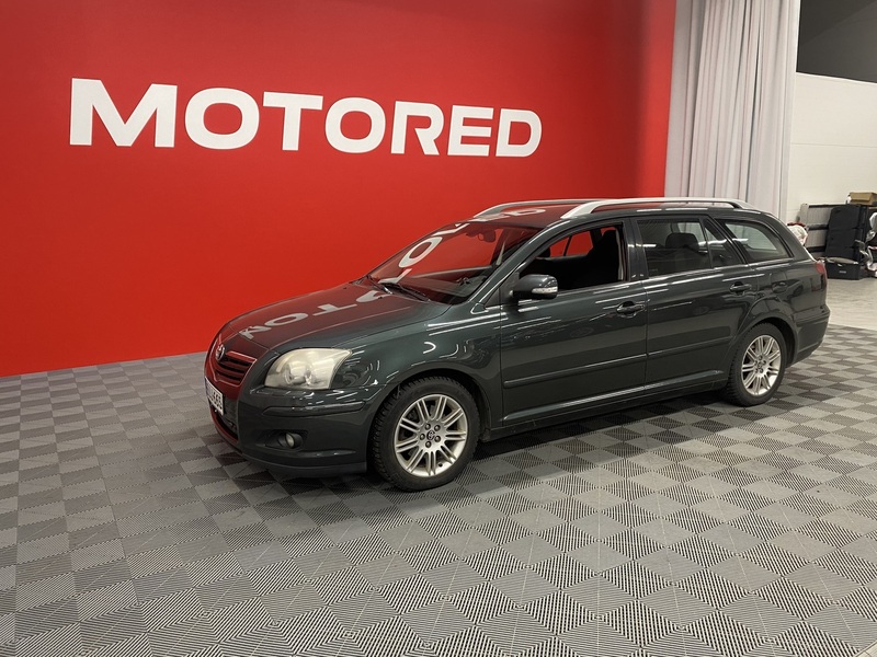 Toyota Avensis vaihtoauto