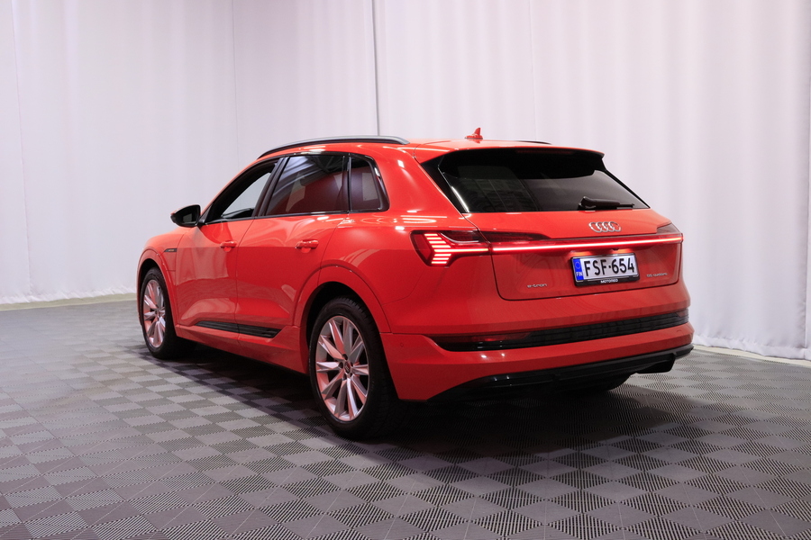 Audi e-tron vaihtoauto