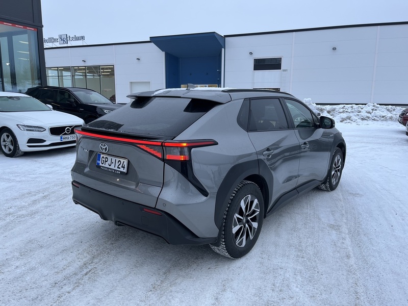 Toyota bZ4X vaihtoauto