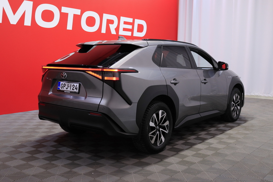 Toyota bZ4X vaihtoauto