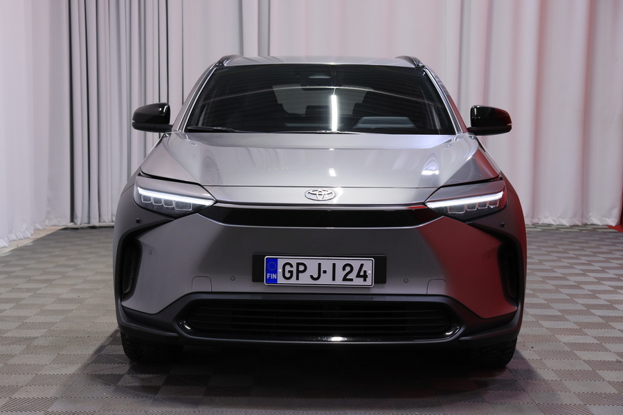 Toyota bZ4X vaihtoauto