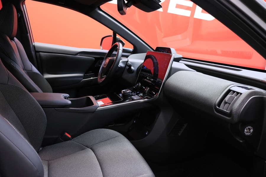 Toyota bZ4X vaihtoauto