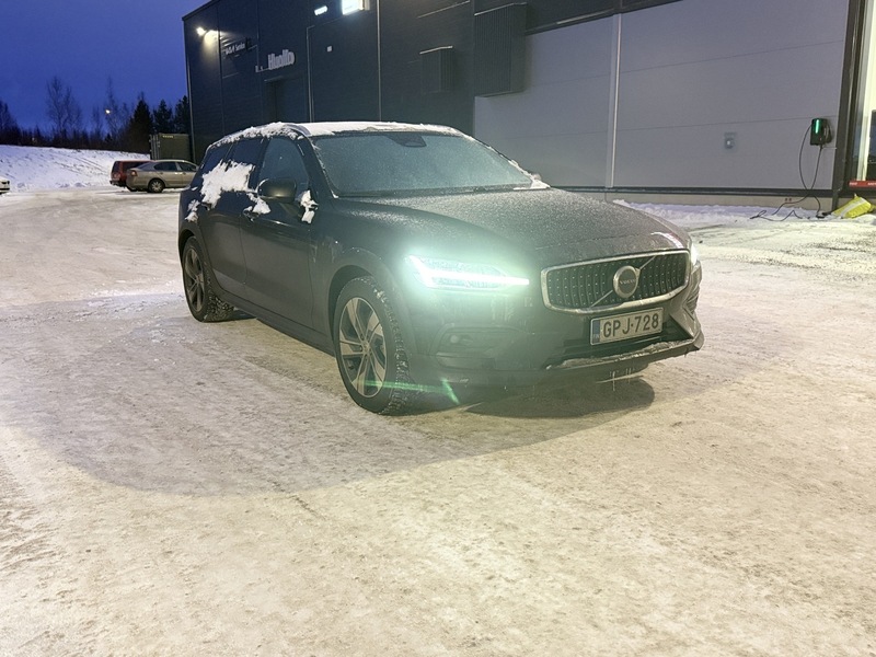 Volvo V60 Cross Country vaihtoauto