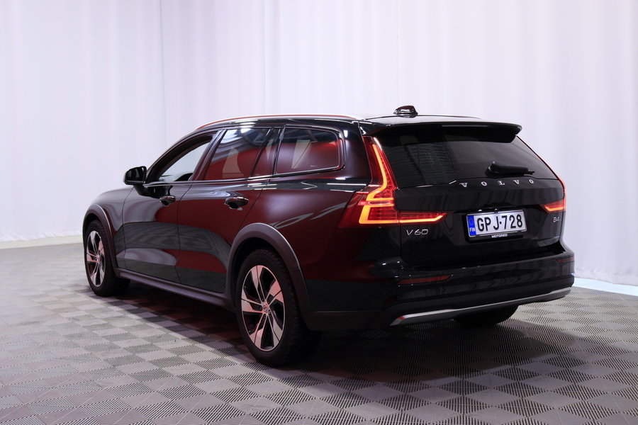 Volvo V60 Cross Country vaihtoauto