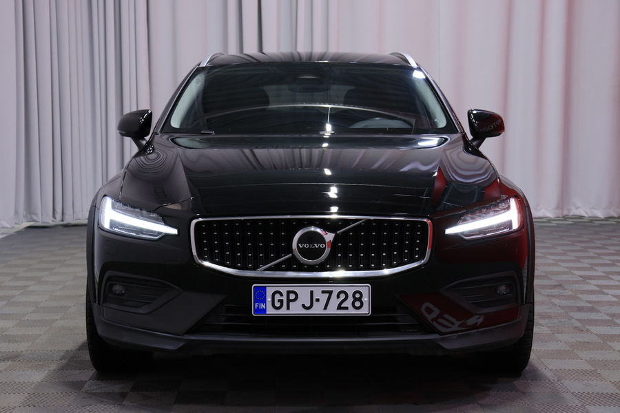 Volvo V60 Cross Country vaihtoauto