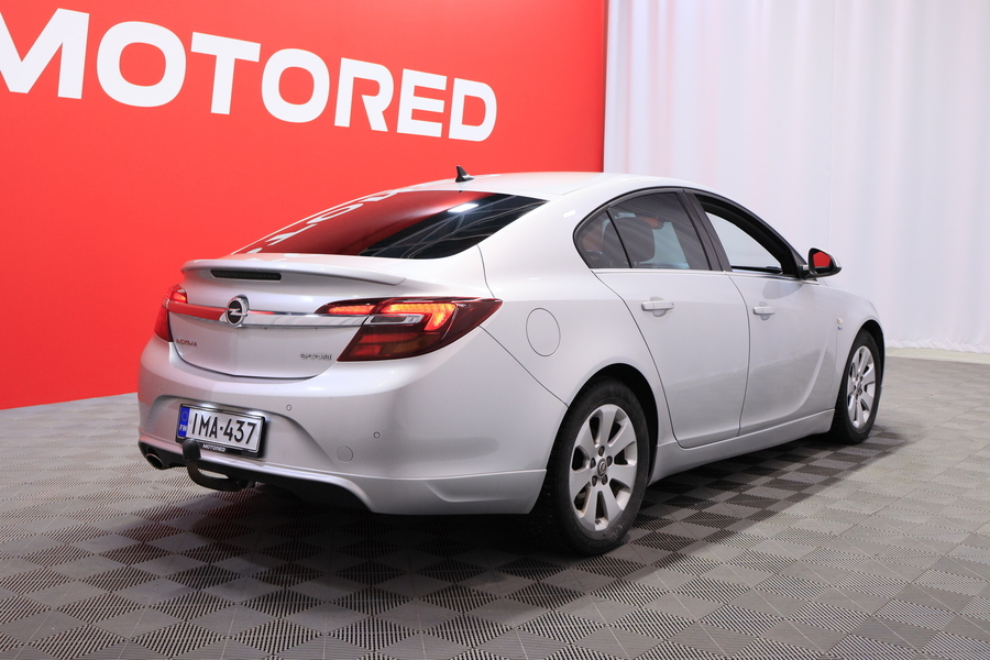 Opel Insignia vaihtoauto