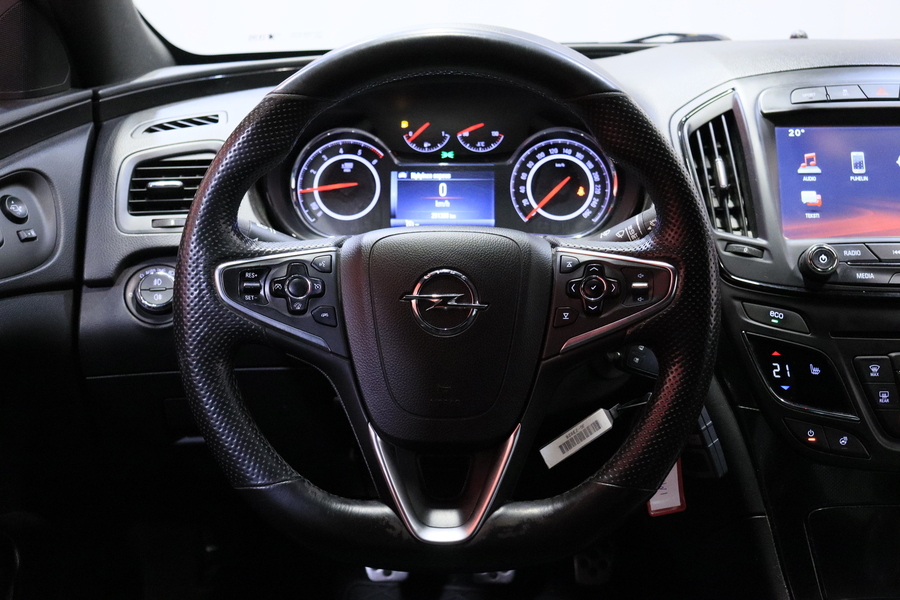 Opel Insignia vaihtoauto