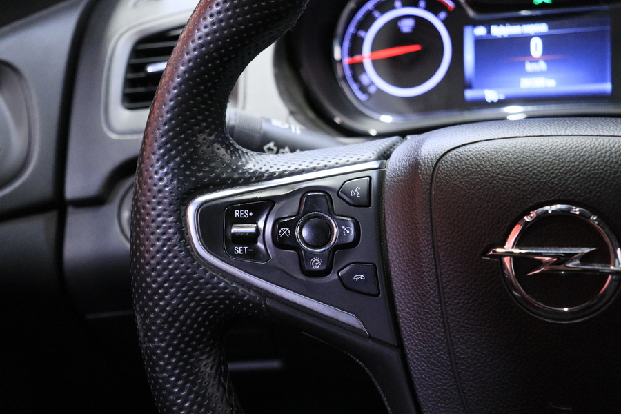 Opel Insignia vaihtoauto