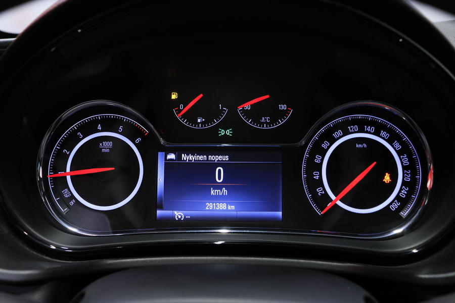 Opel Insignia vaihtoauto