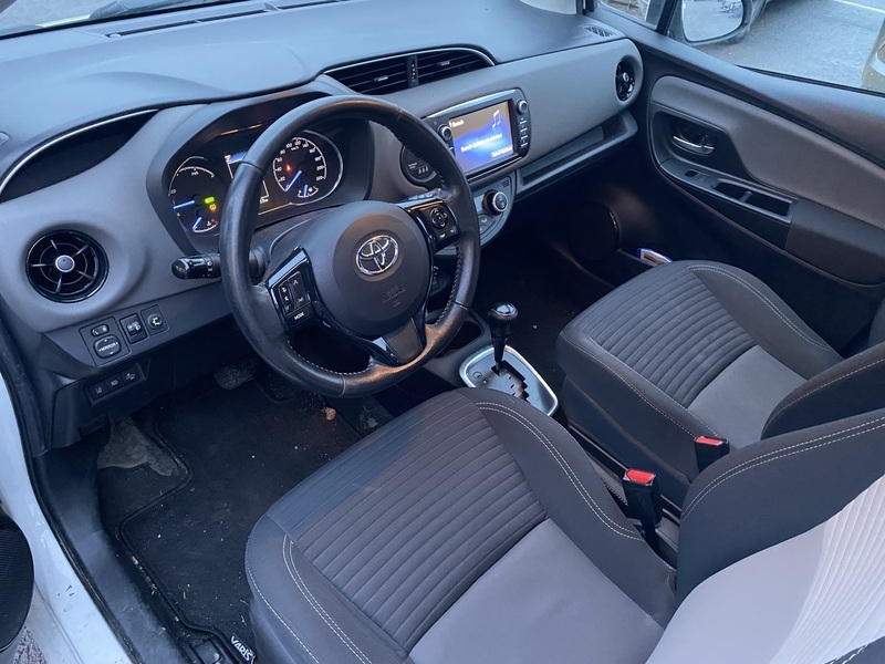 Toyota Yaris vaihtoauto