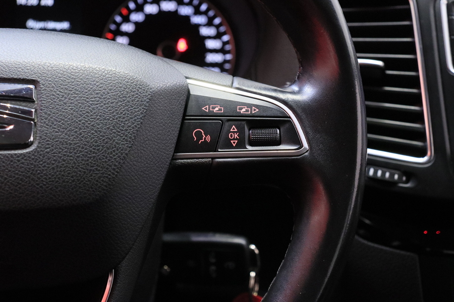 SEAT Alhambra vaihtoauto