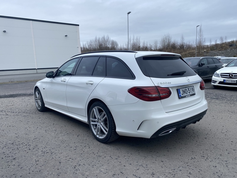 Mercedes-Benz C vaihtoauto