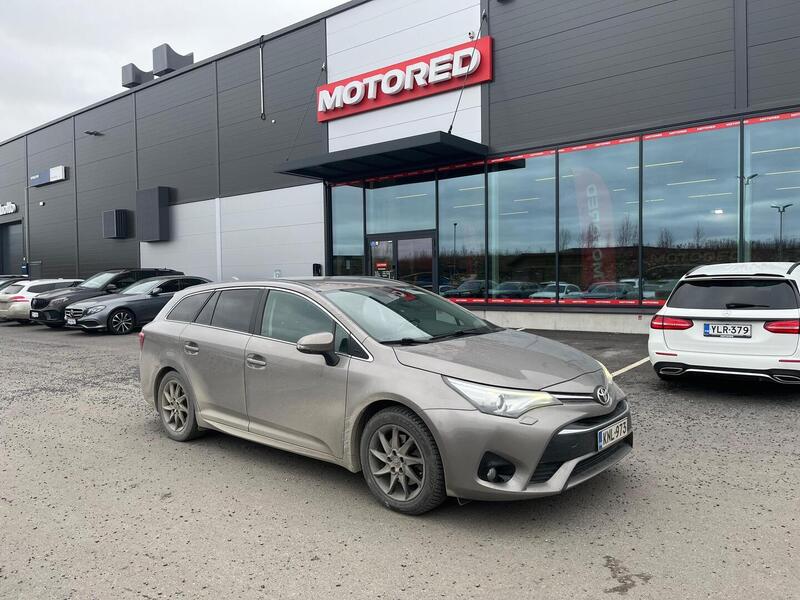 Toyota Avensis vaihtoauto