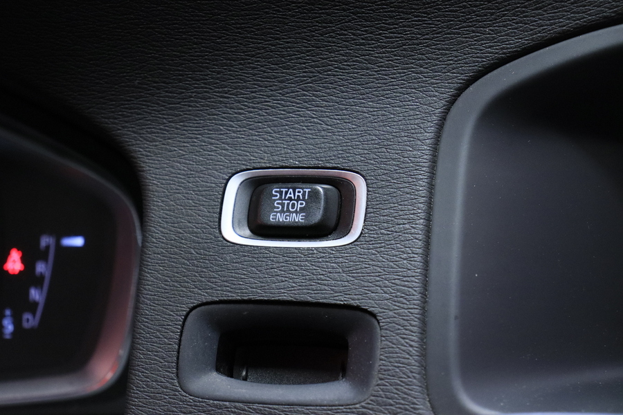 Volvo V60 Cross Country vaihtoauto