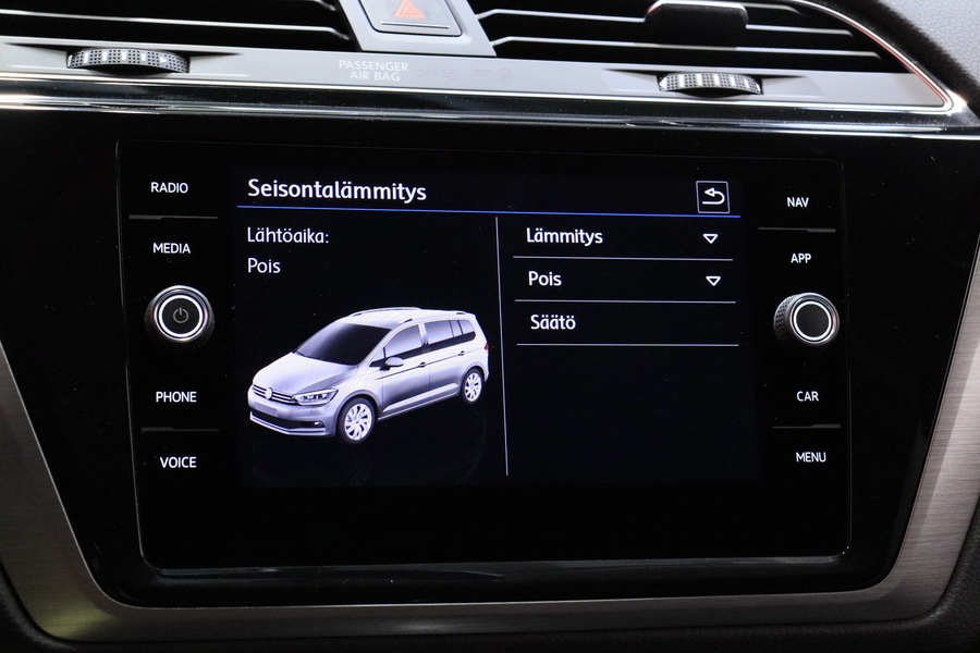 Volkswagen Touran vaihtoauto