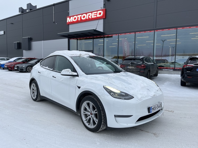 Tesla Model Y vaihtoauto